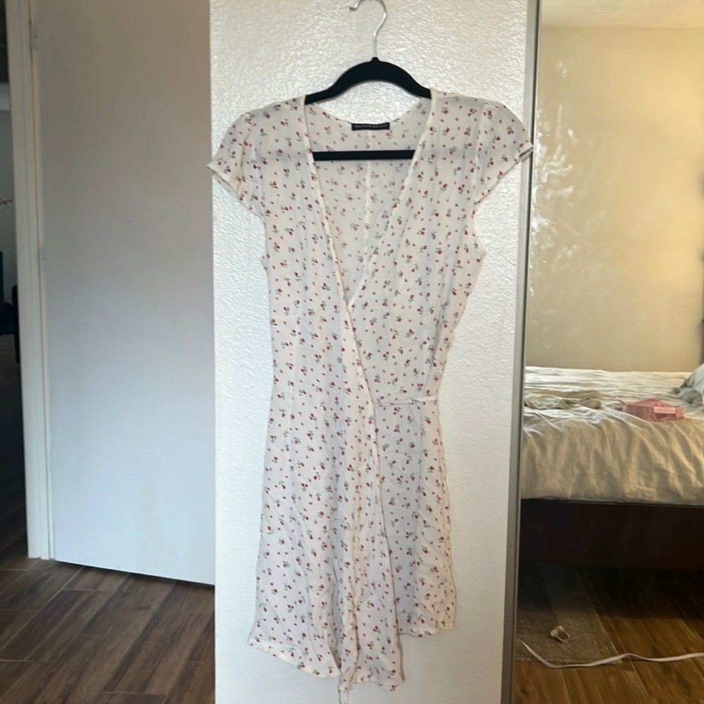 Brandy Melville wrap dress